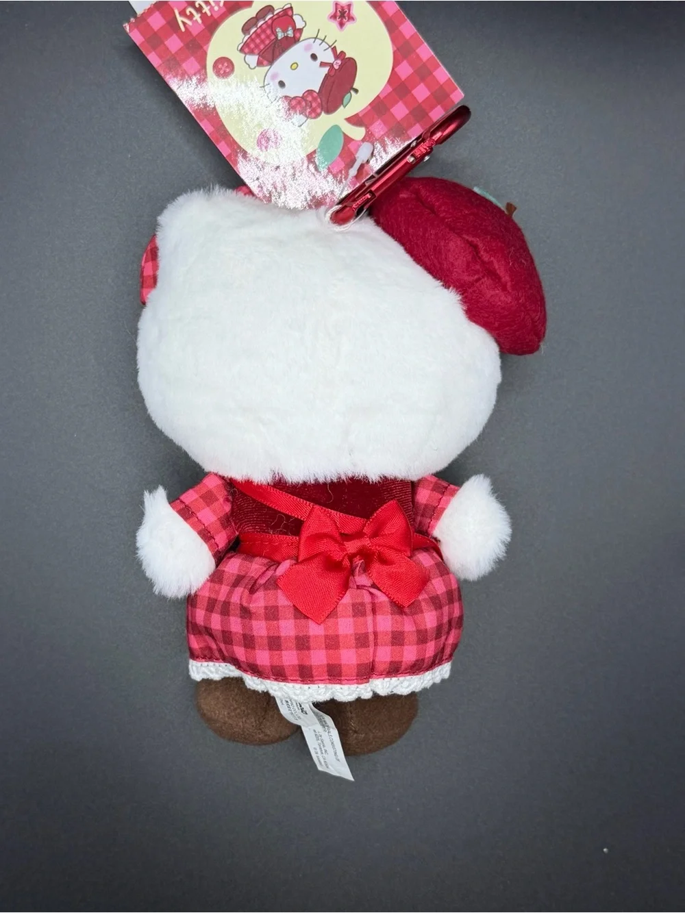 Sanrio the Autumn Apple Series Hello Kitty plush/keychain Mk188